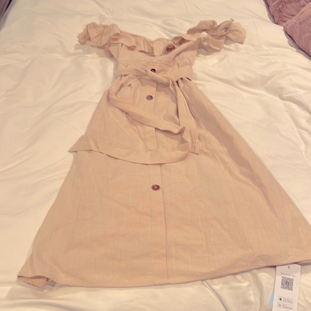 Womens size small cream dress